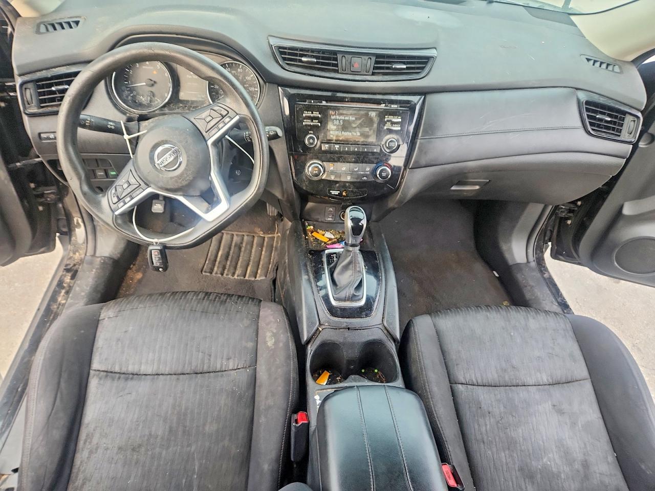 2017 NISSAN ROGUE