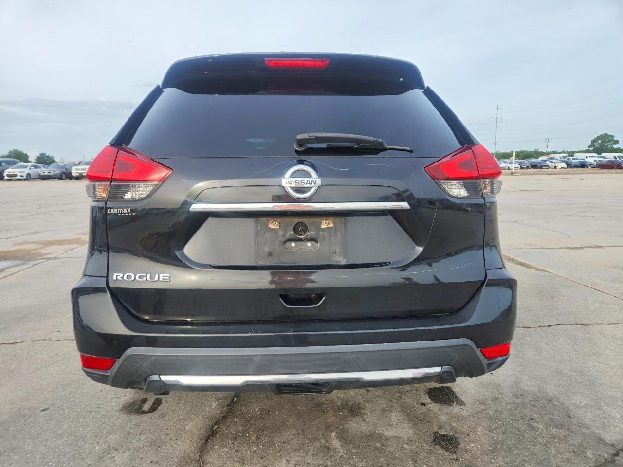 2017 NISSAN ROGUE