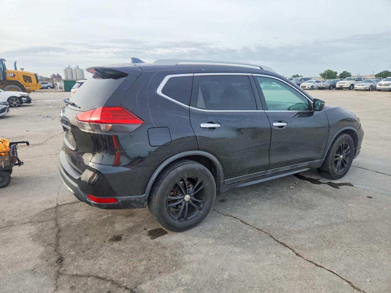 2017 NISSAN ROGUE