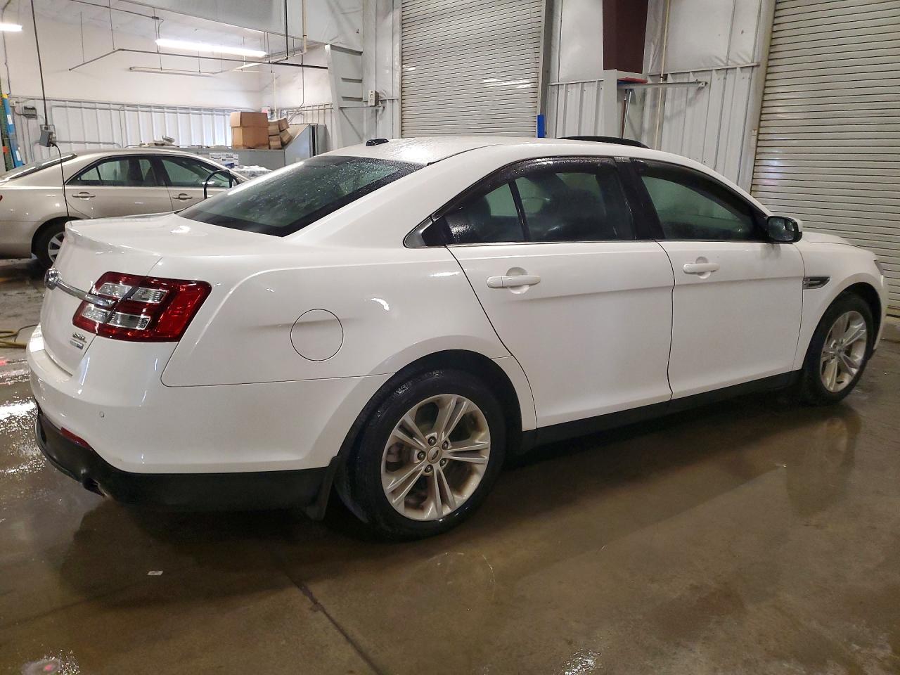 2015 FORD TAURUS
