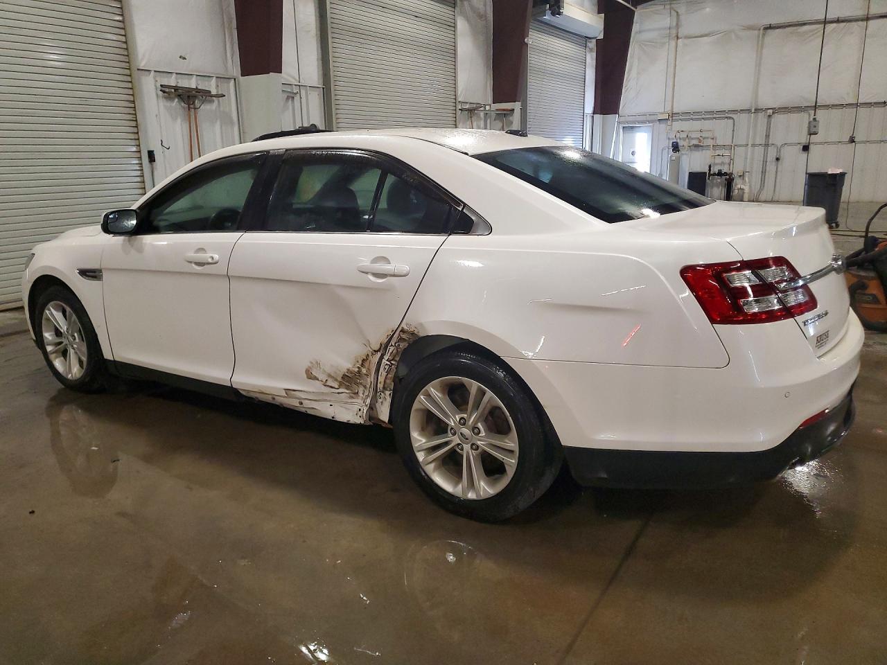 2015 FORD TAURUS