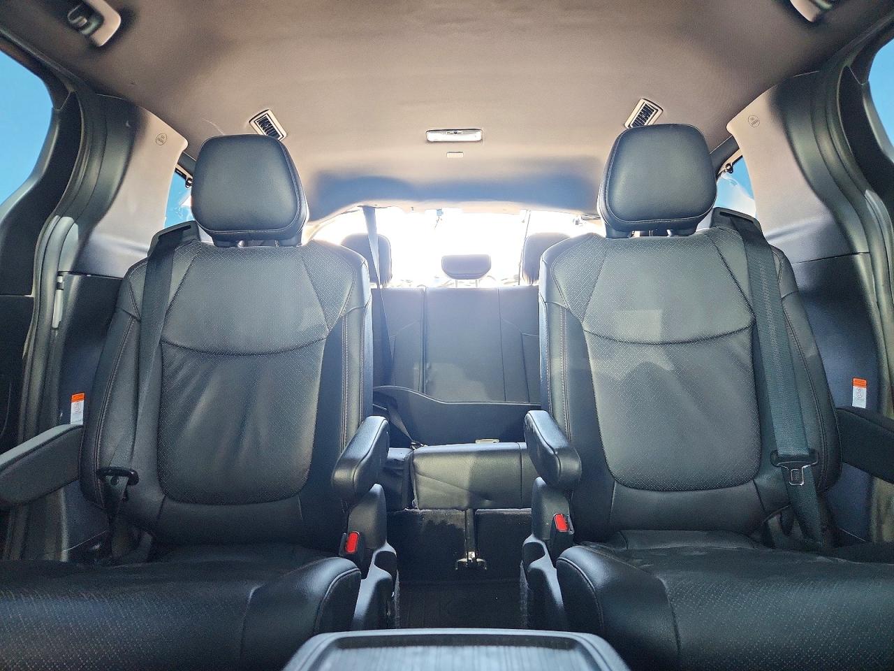 2025 TOYOTA SIENNA