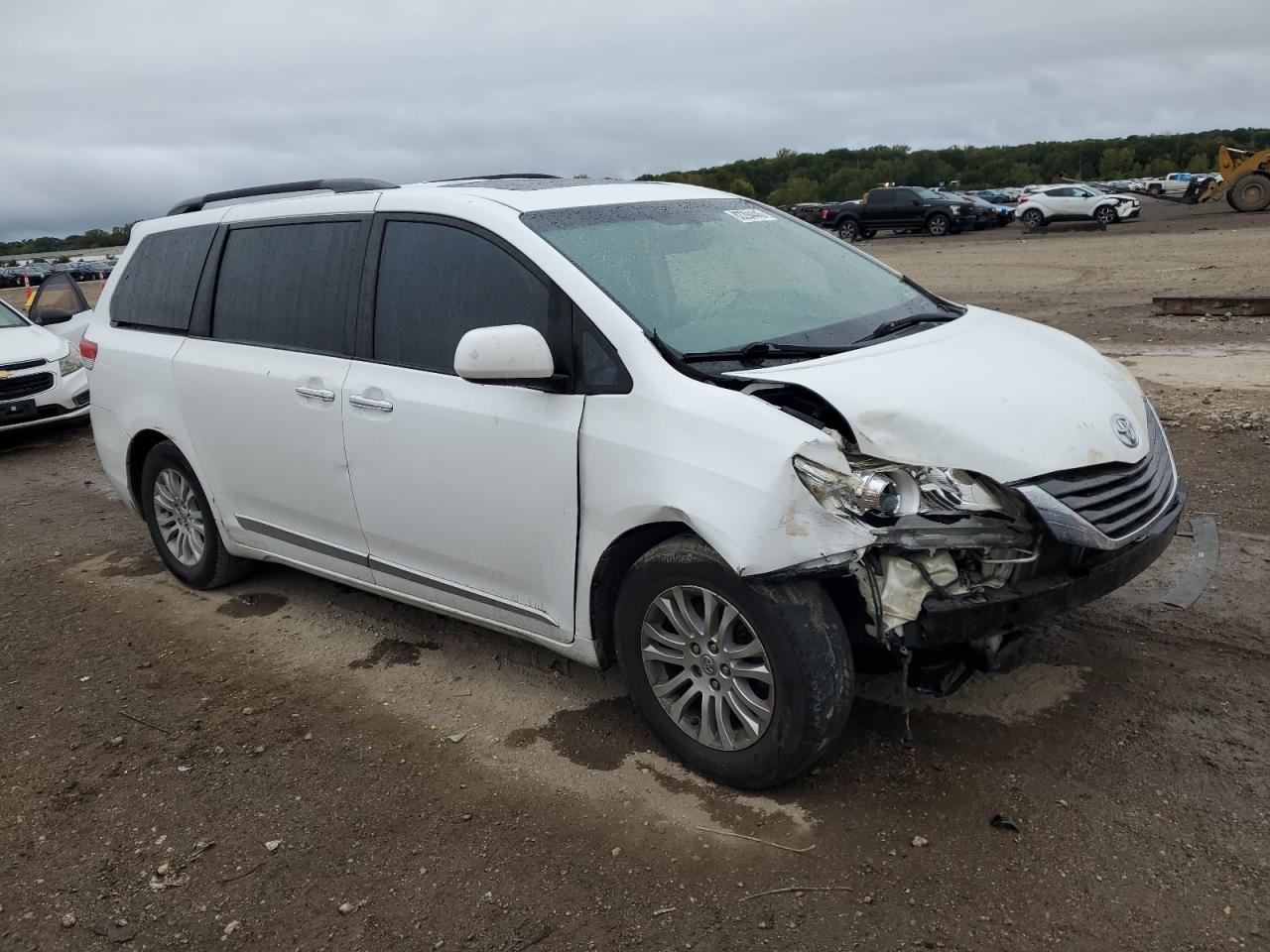 2012 TOYOTA SIENNA