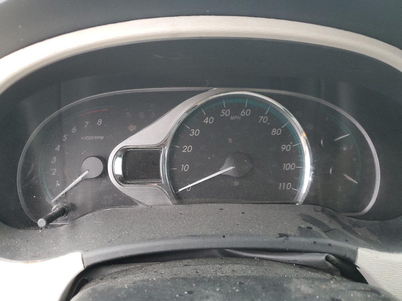2012 TOYOTA SIENNA