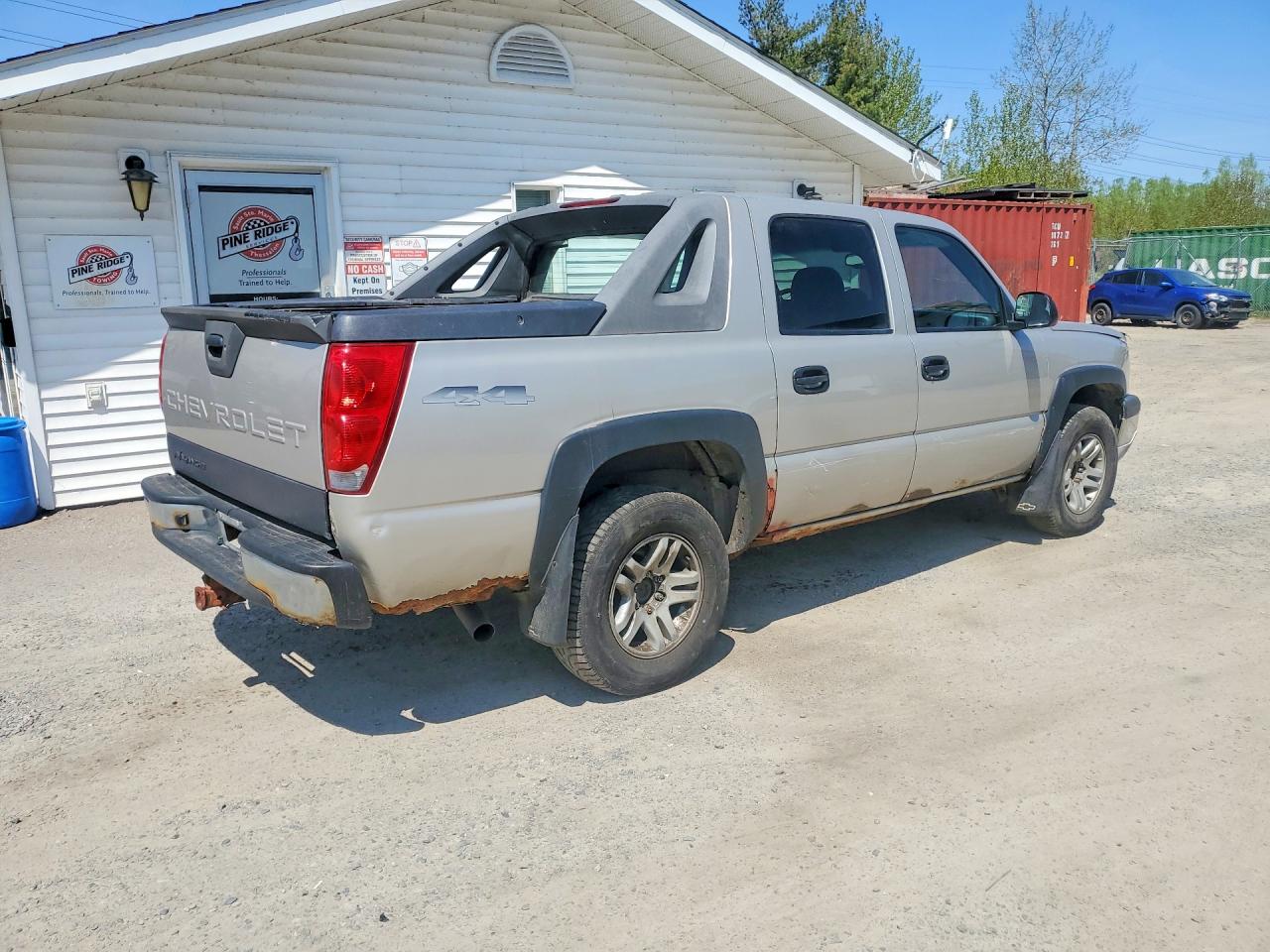 2004 CHEVROLET AVALANCHE