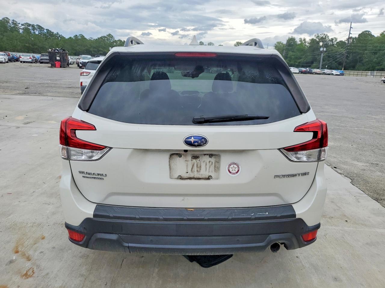 2022 SUBARU FORESTER