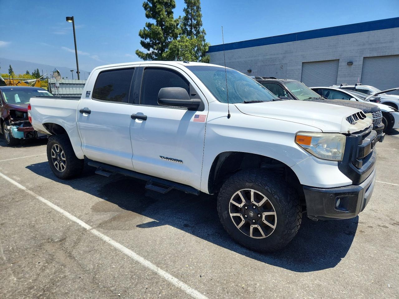 2016 TOYOTA TUNDRA