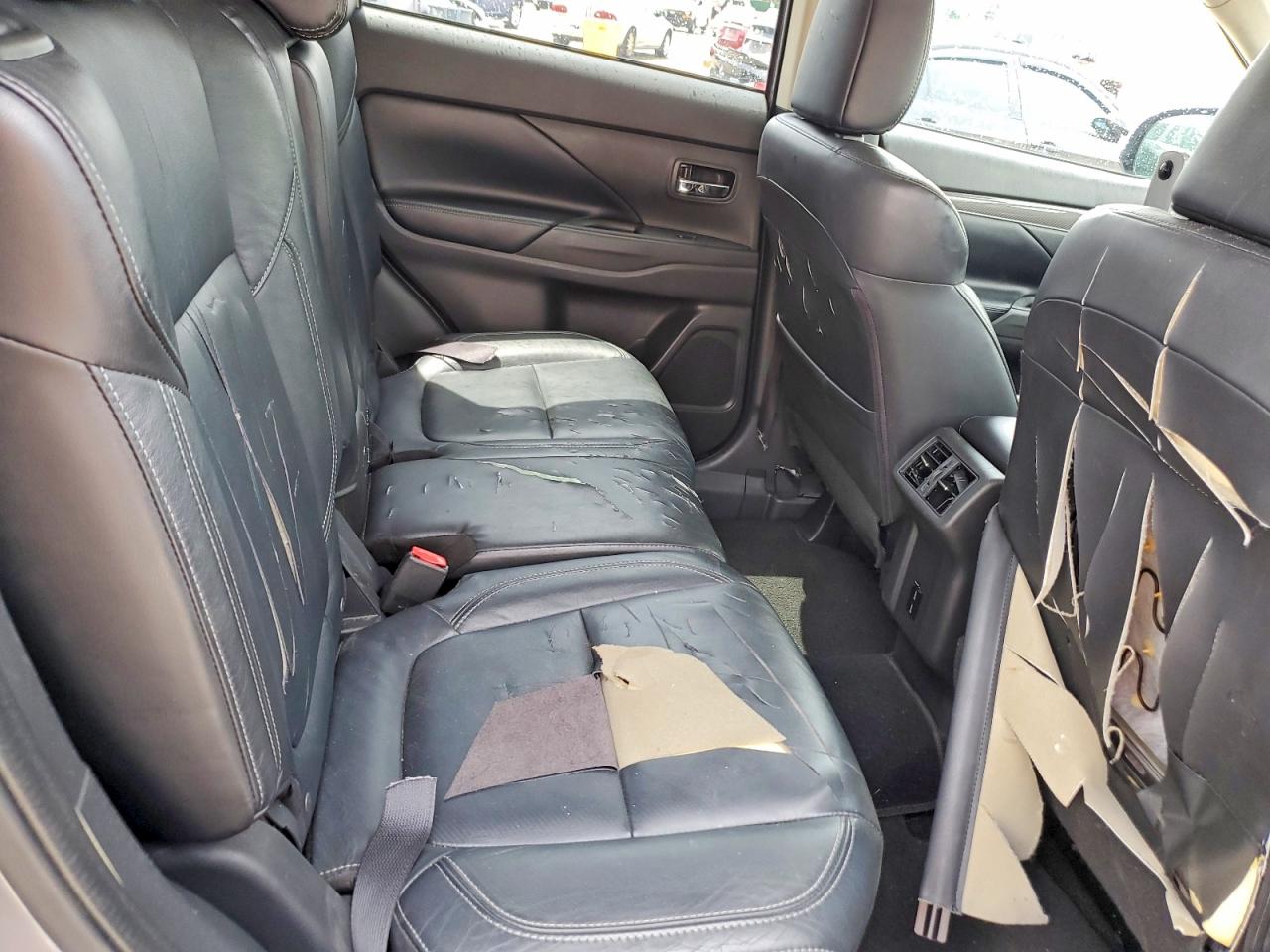 2020 MITSUBISHI OUTLANDER