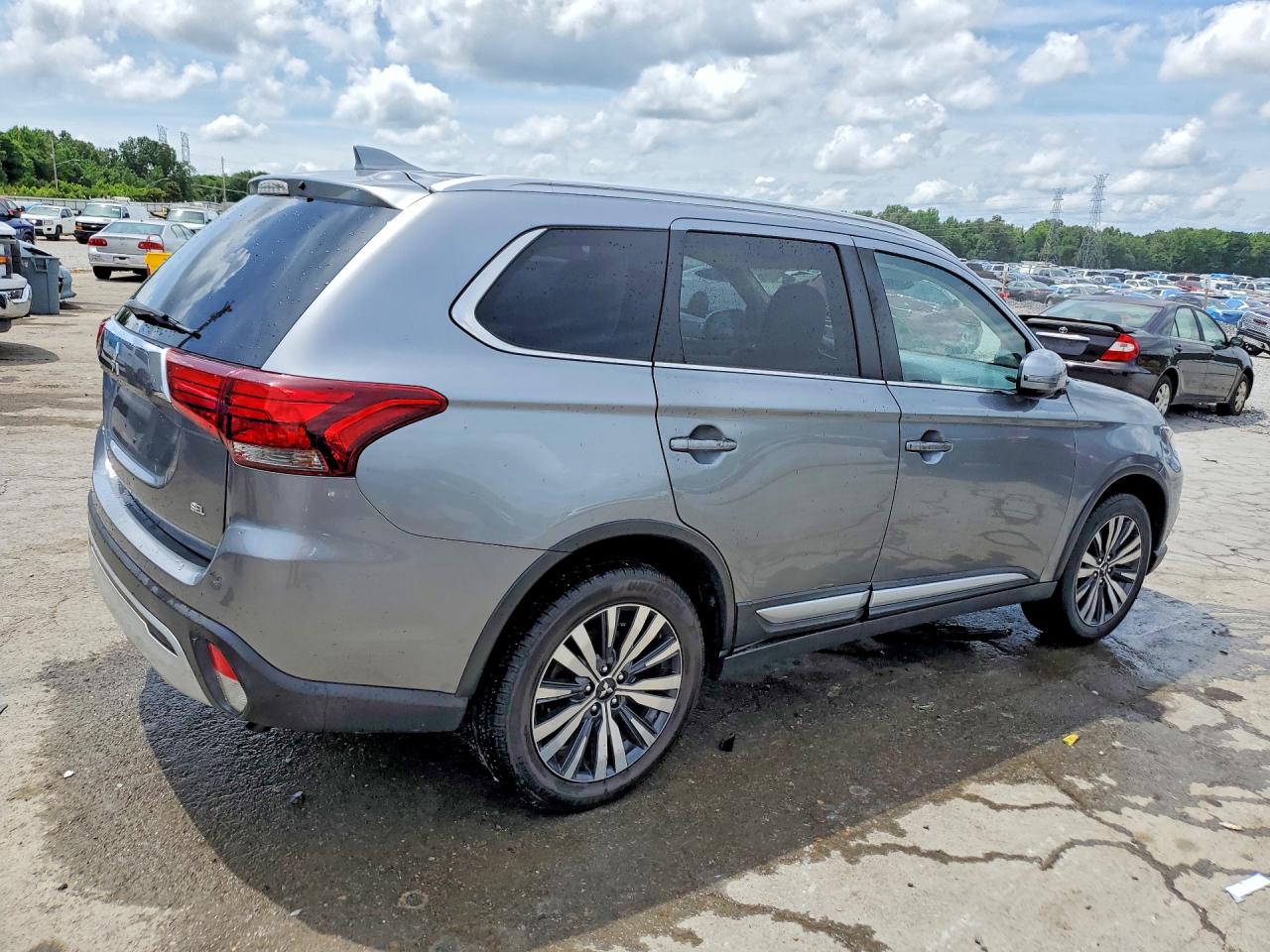 2020 MITSUBISHI OUTLANDER