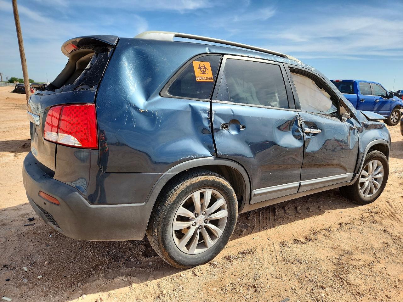 2011 KIA SORENTO