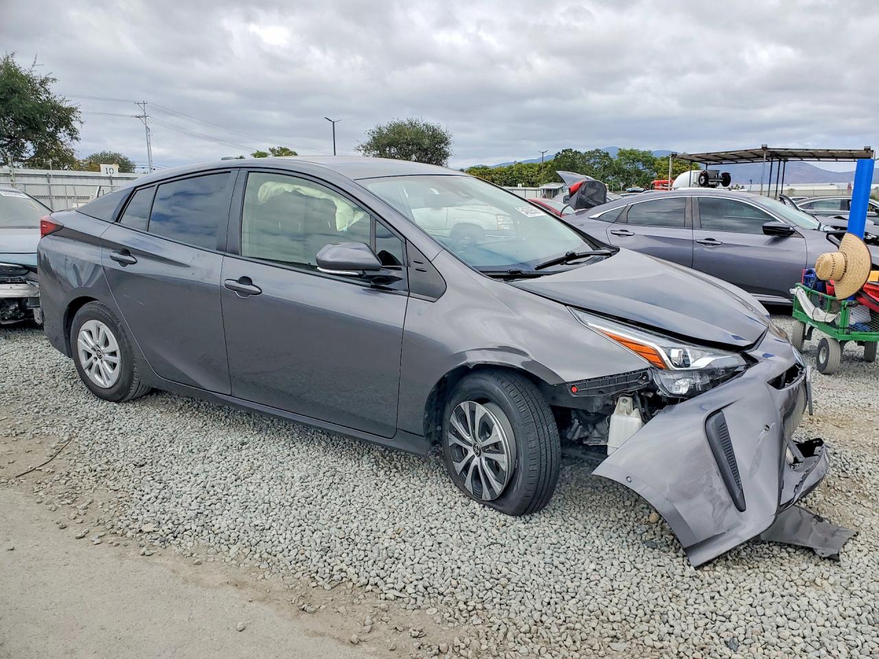 2020 TOYOTA PRIUS