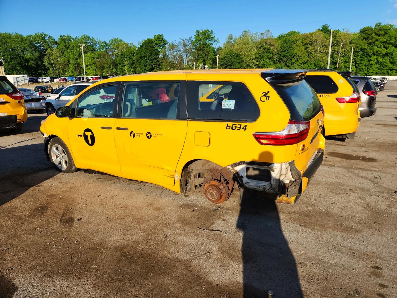 2016 TOYOTA SIENNA