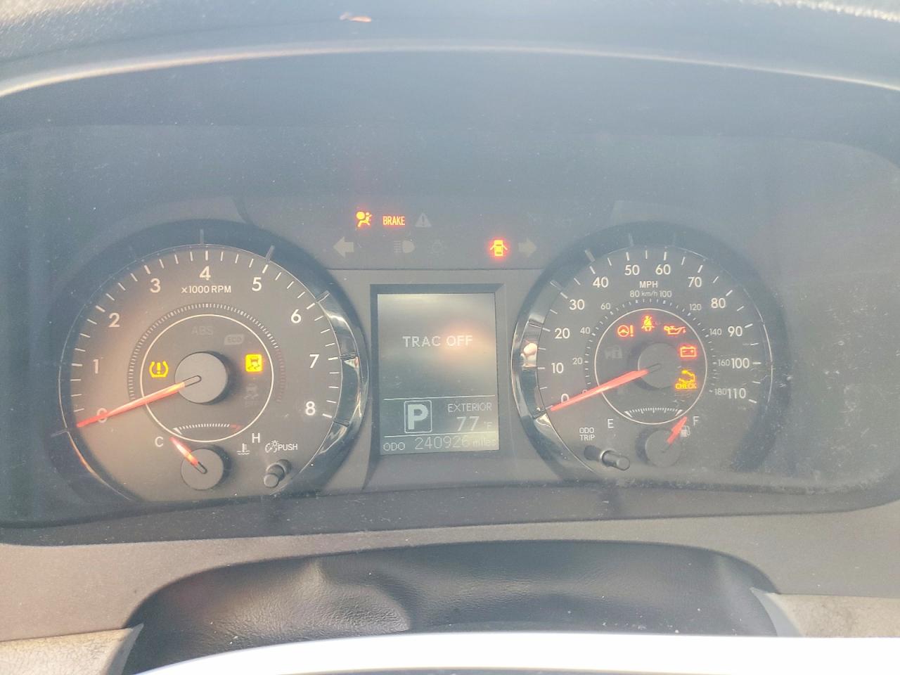 2016 TOYOTA SIENNA