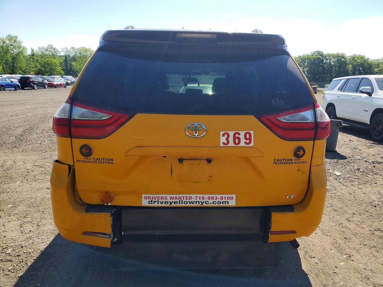 2016 TOYOTA SIENNA