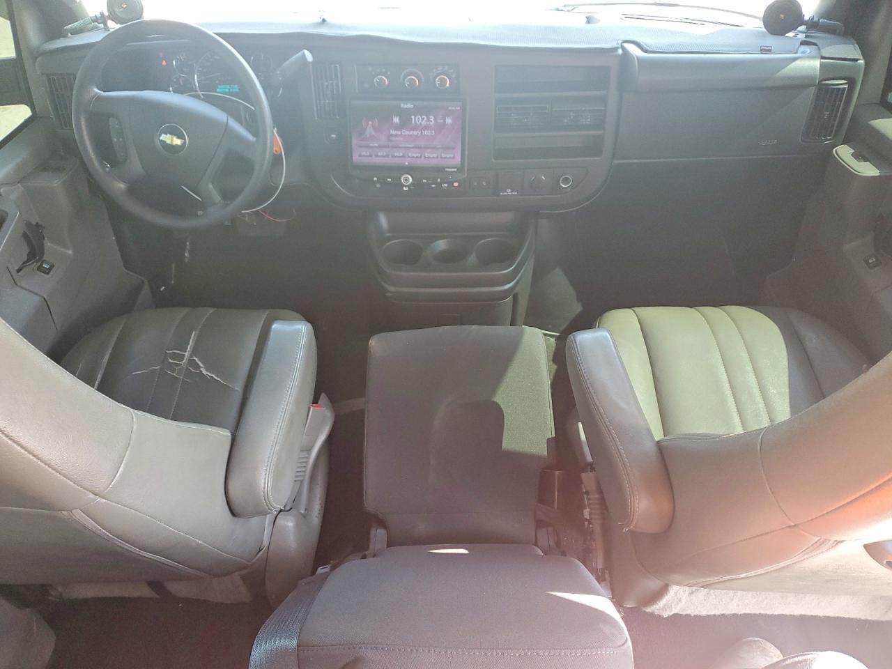 2020 CHEVROLET EXPRESS