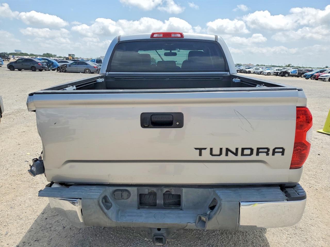 2014 TOYOTA TUNDRA