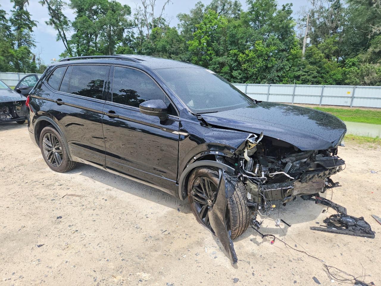 2022 VOLKSWAGEN TIGUAN