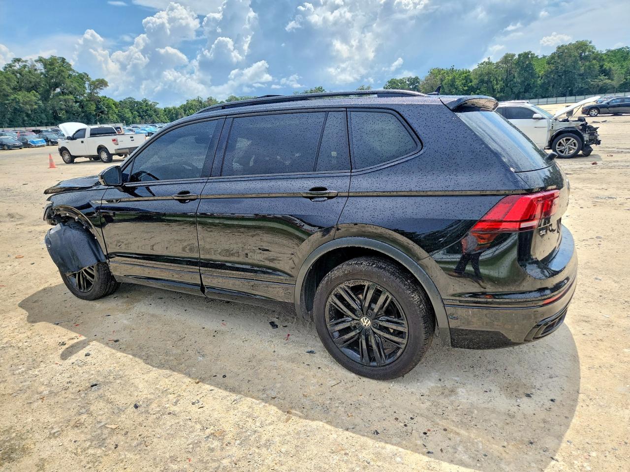 2022 VOLKSWAGEN TIGUAN