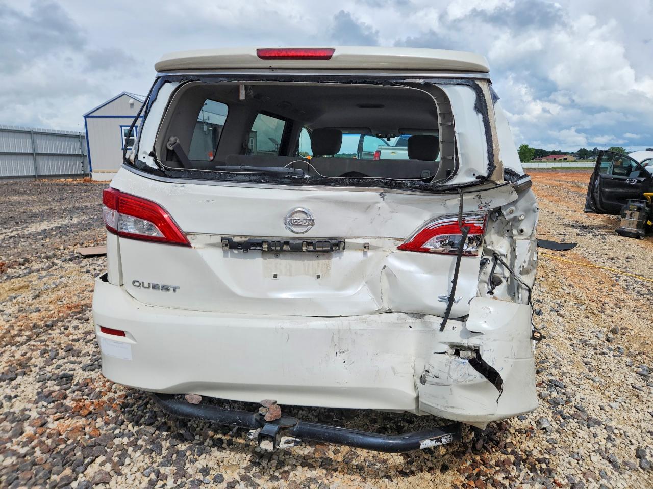 2011 NISSAN QUEST