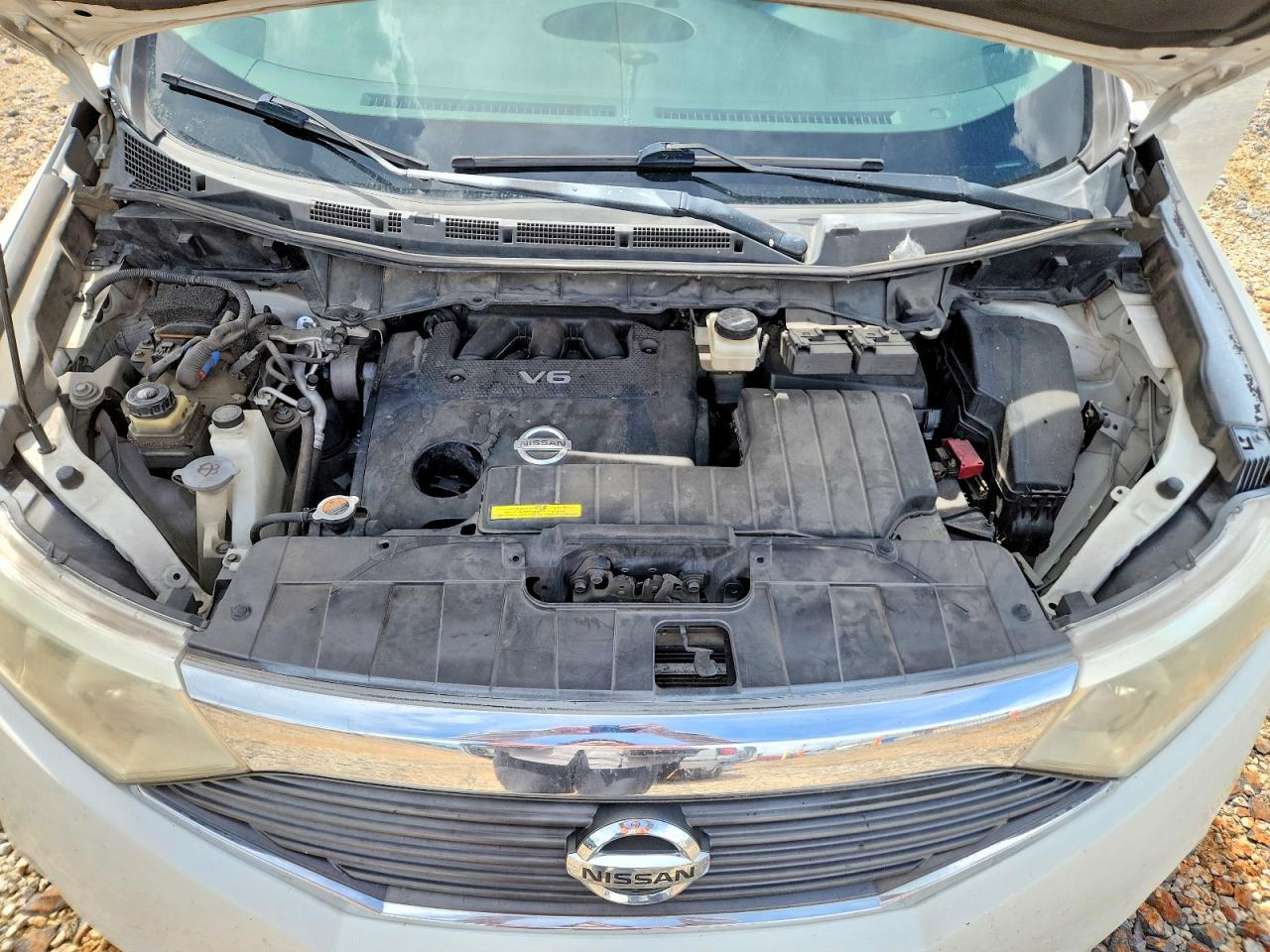 2011 NISSAN QUEST