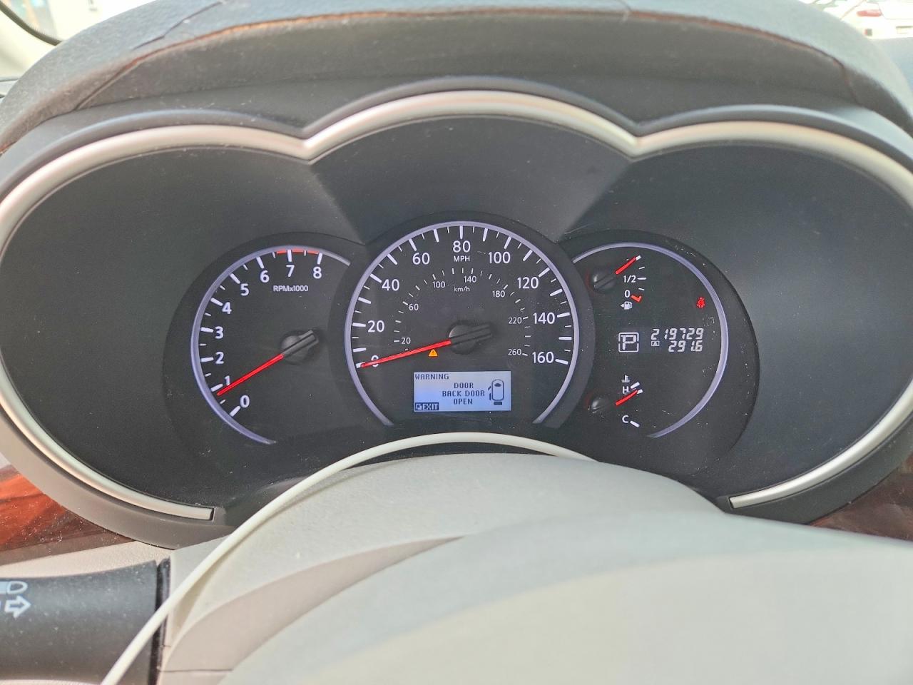 2011 NISSAN QUEST
