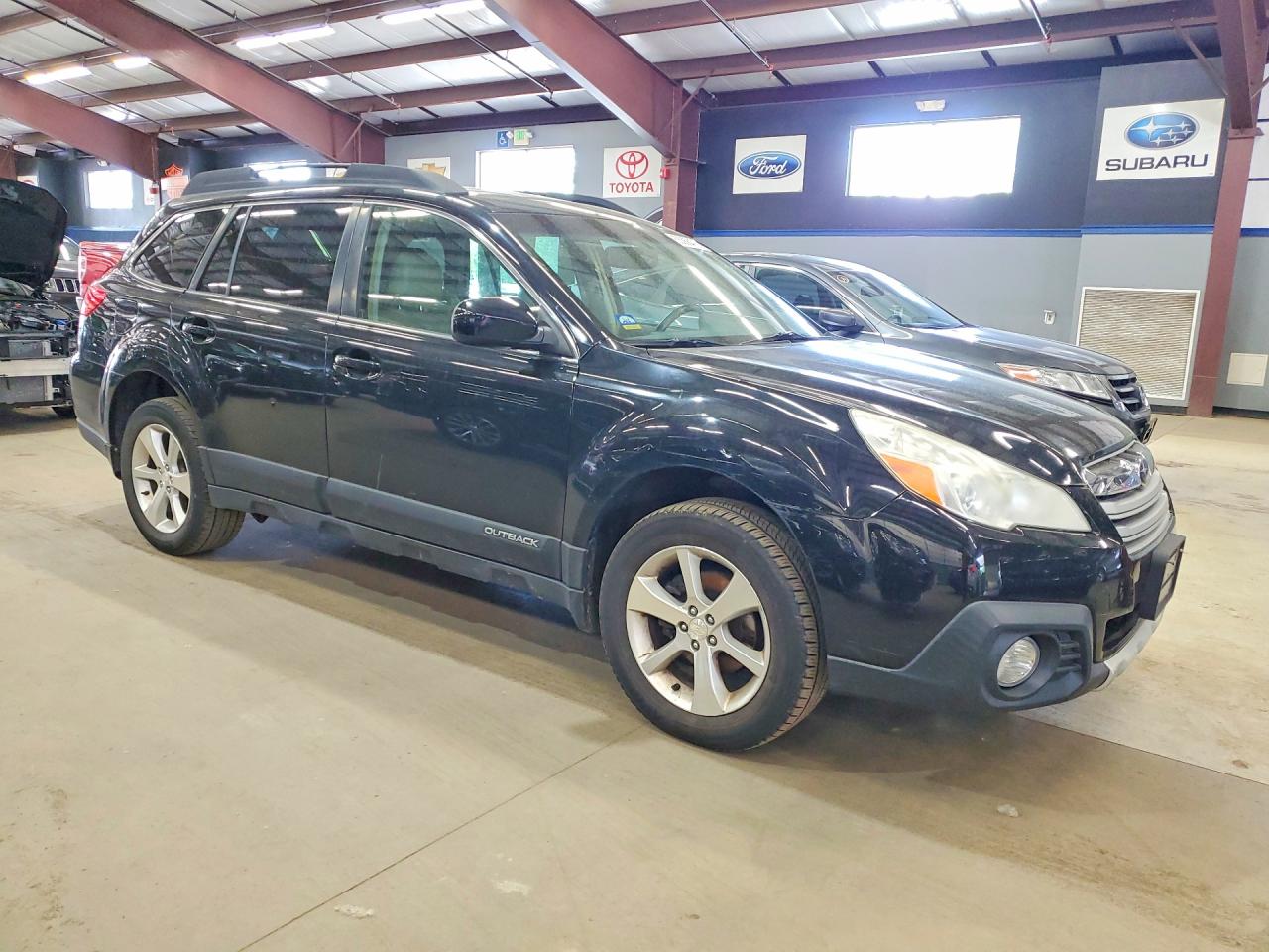 2014 SUBARU OUTBACK