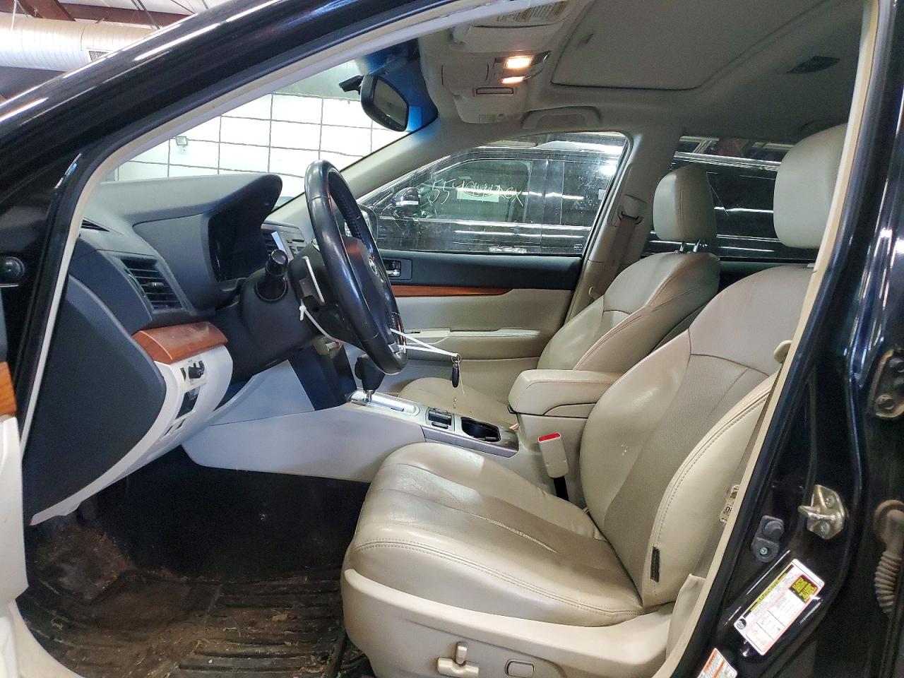 2014 SUBARU OUTBACK