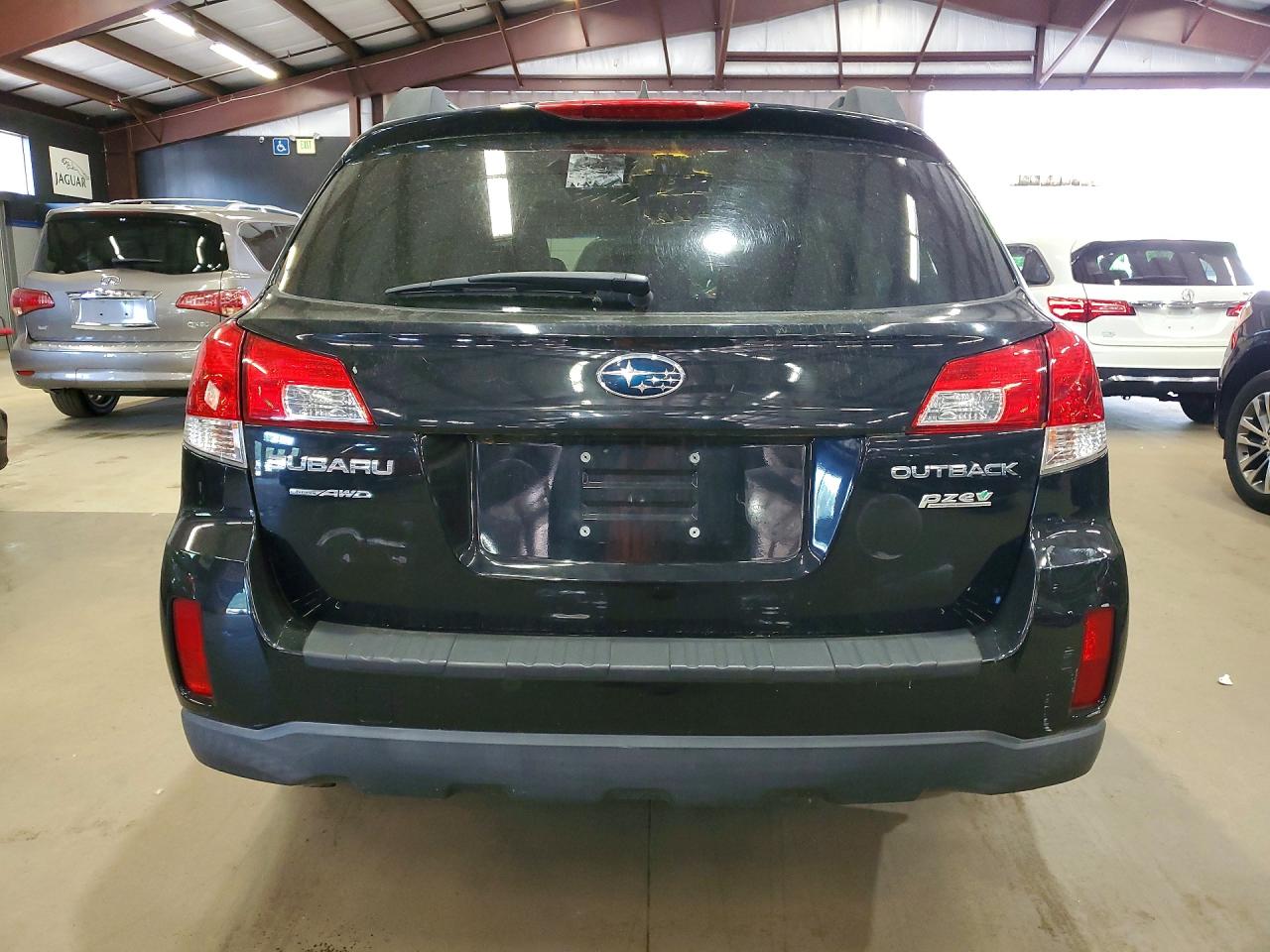 2014 SUBARU OUTBACK
