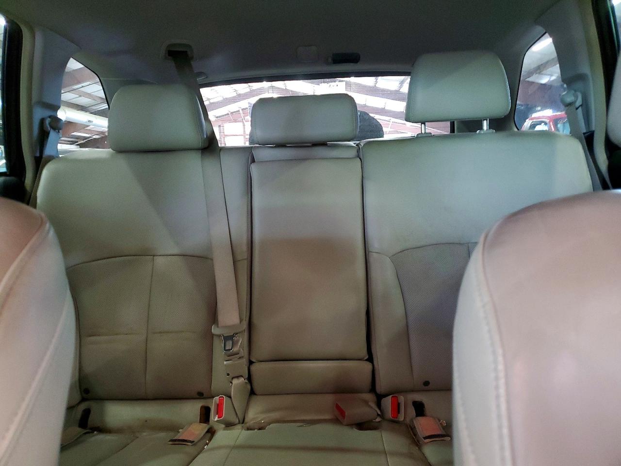 2014 SUBARU OUTBACK