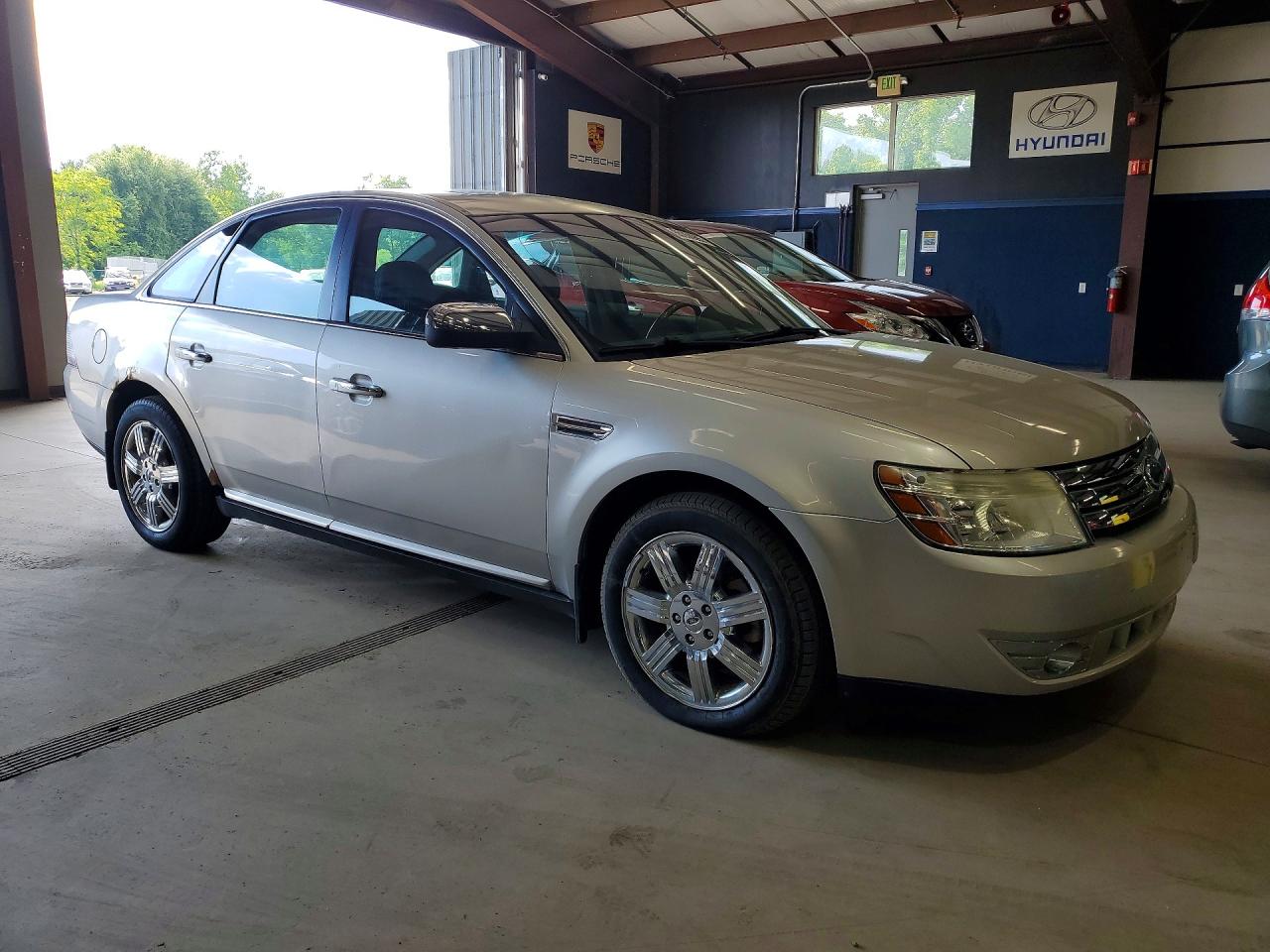 2008 FORD TAURUS
