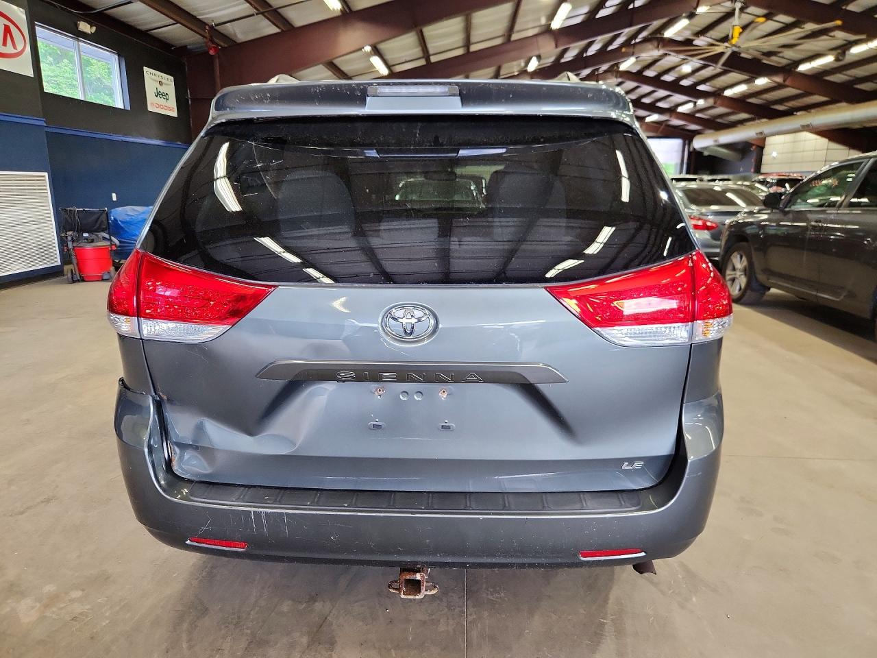 2014 TOYOTA SIENNA