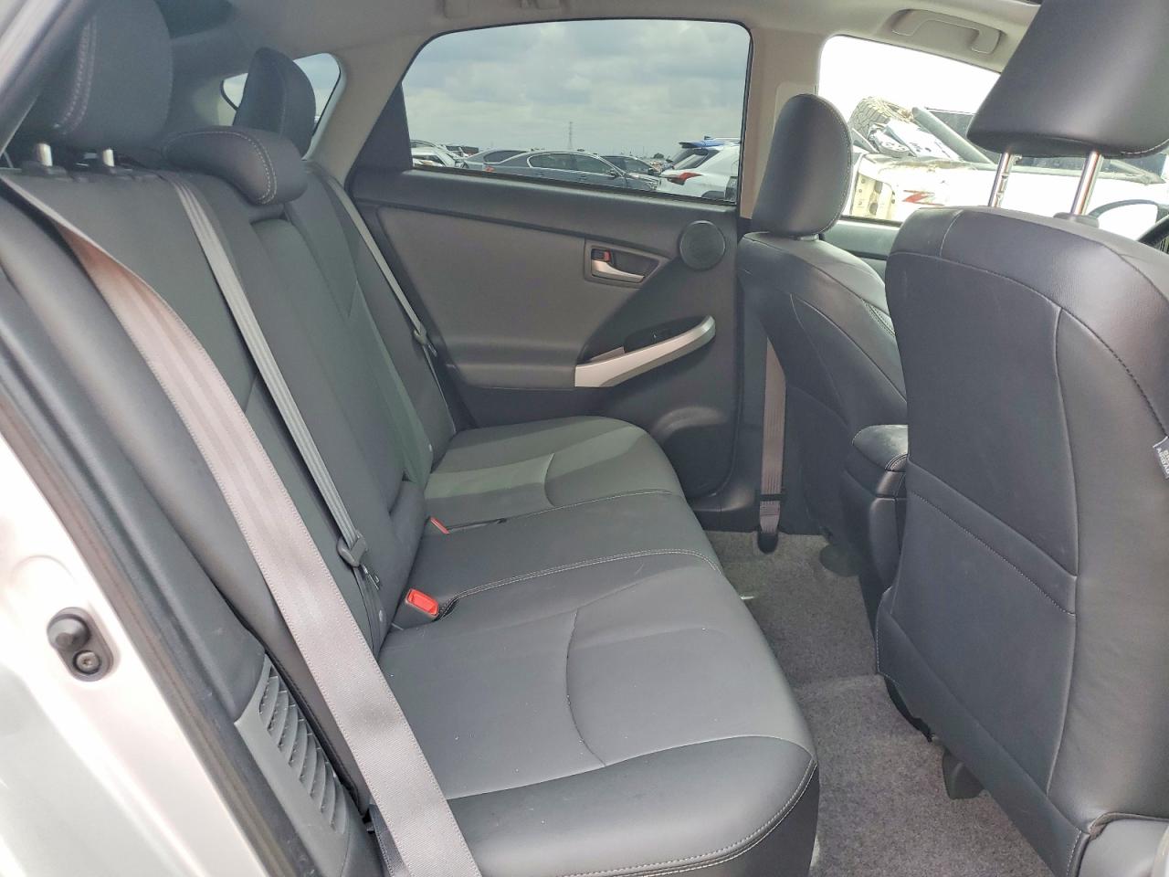 2015 TOYOTA PRIUS
