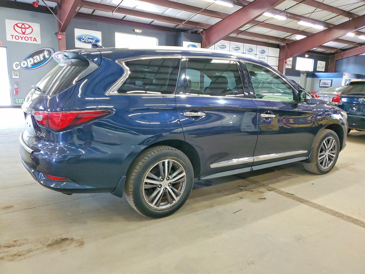 2017 INFINITI QX60