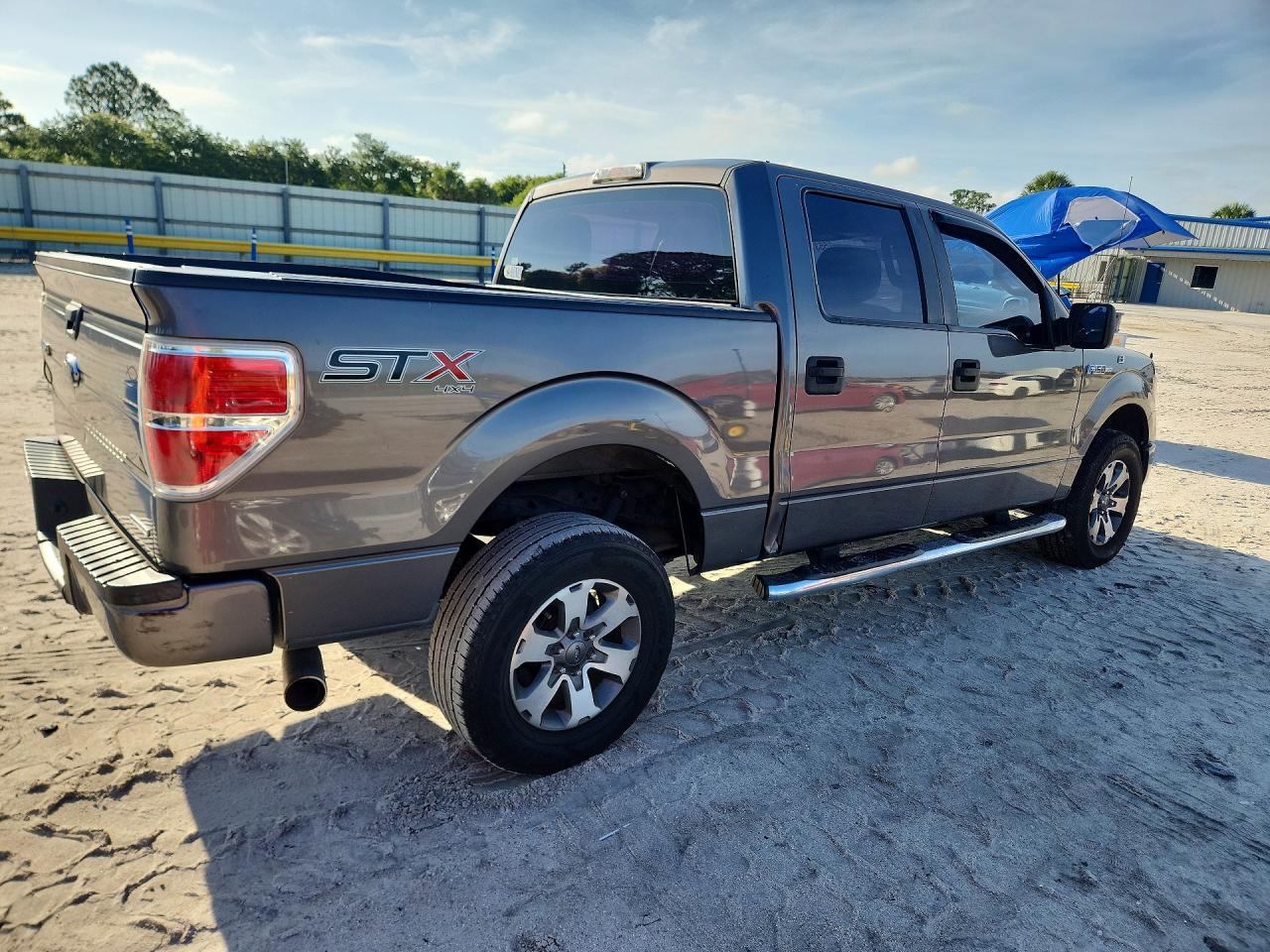 2014 FORD F150