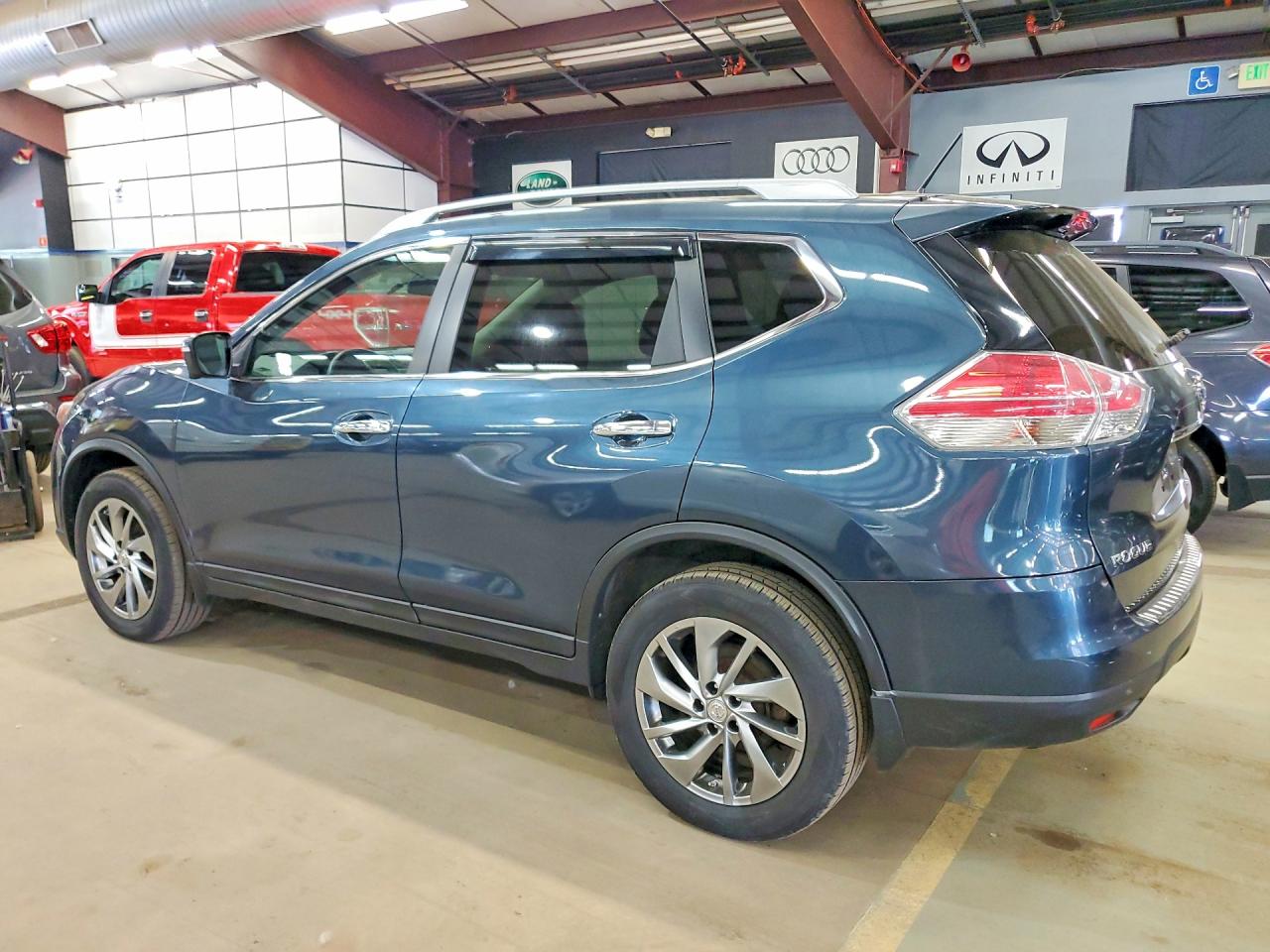 2014 NISSAN ROGUE