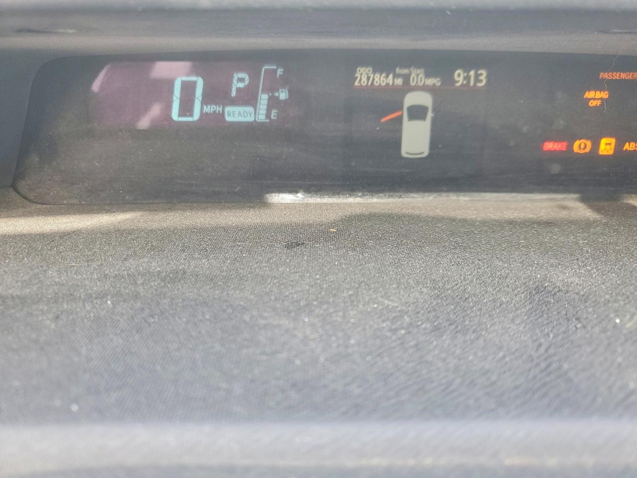 2014 TOYOTA PRIUS C ON