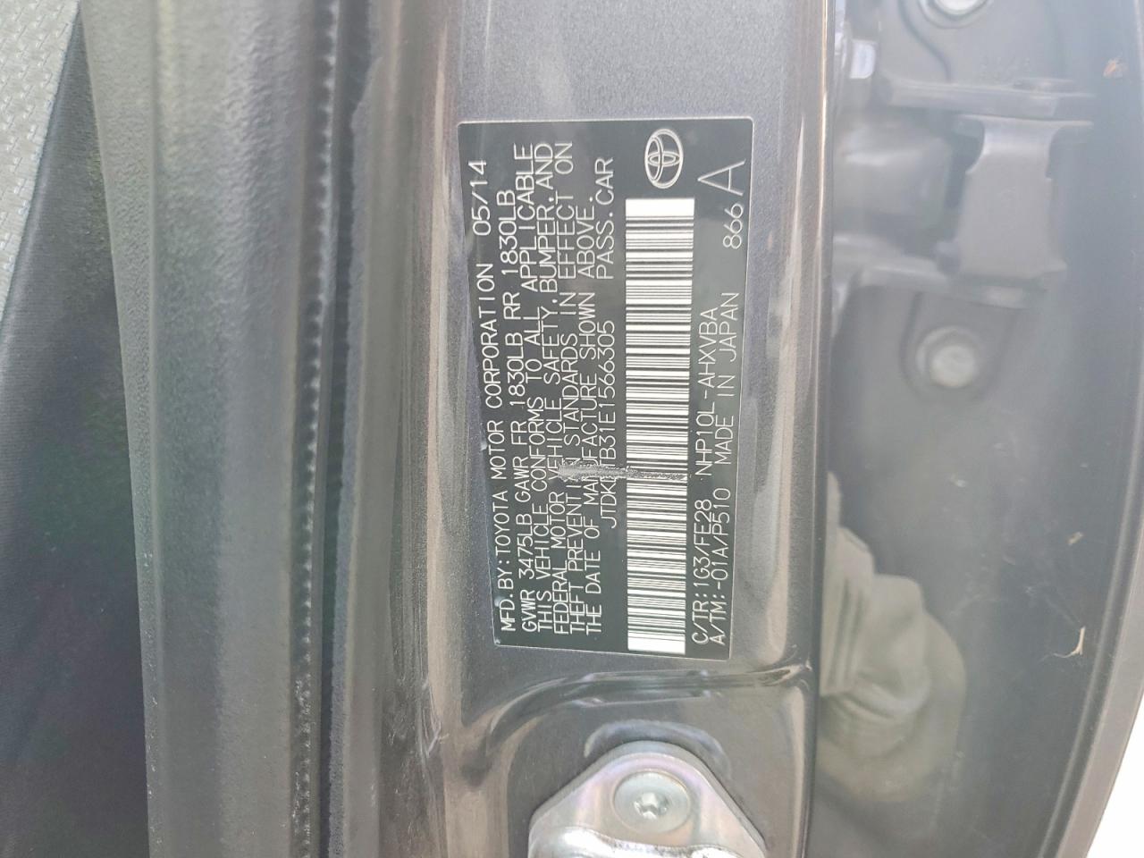 2014 TOYOTA PRIUS C ON