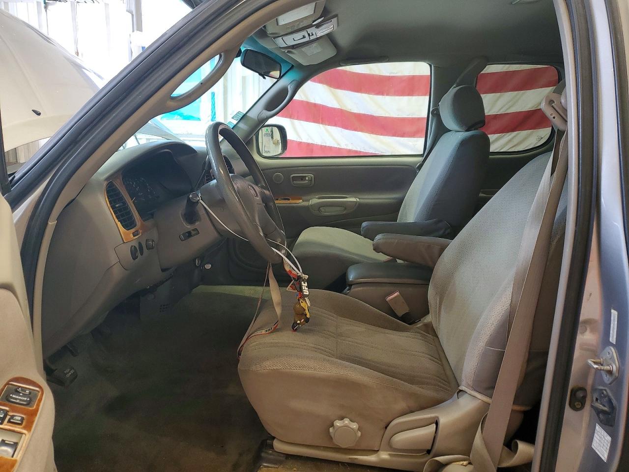 2002 TOYOTA TUNDRA