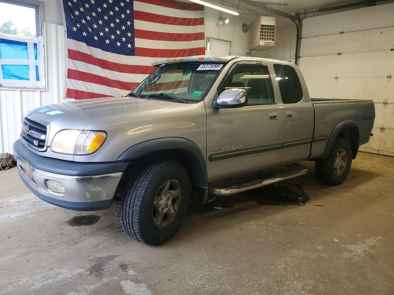 2002 TOYOTA TUNDRA