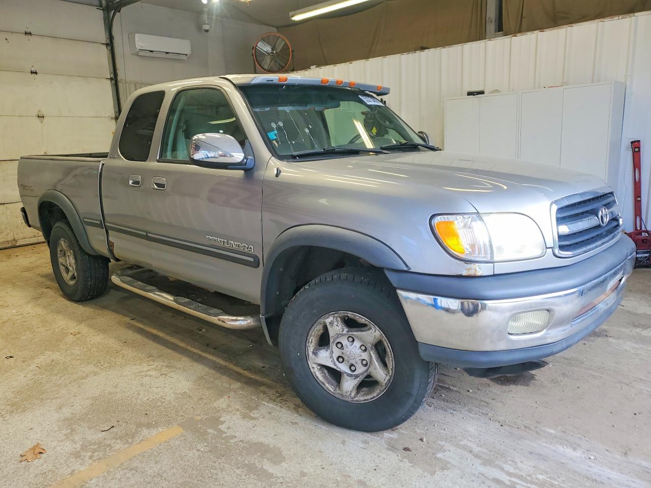 2002 TOYOTA TUNDRA