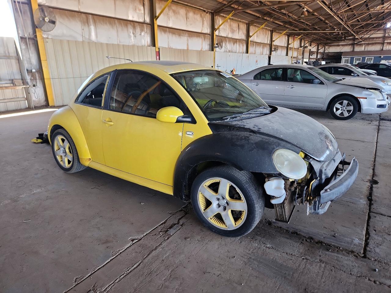 2002 VOLKSWAGEN BEETLE