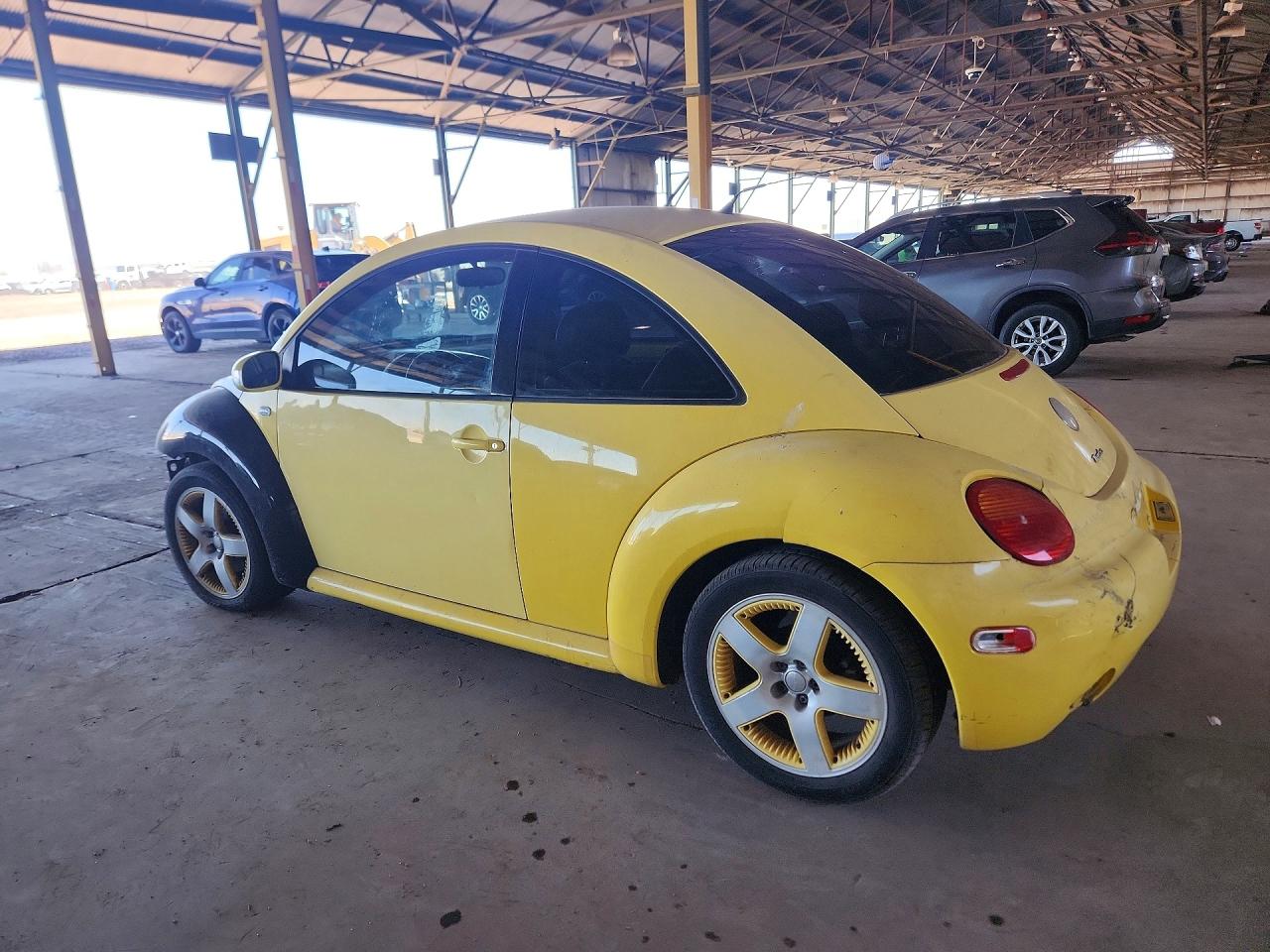2002 VOLKSWAGEN BEETLE
