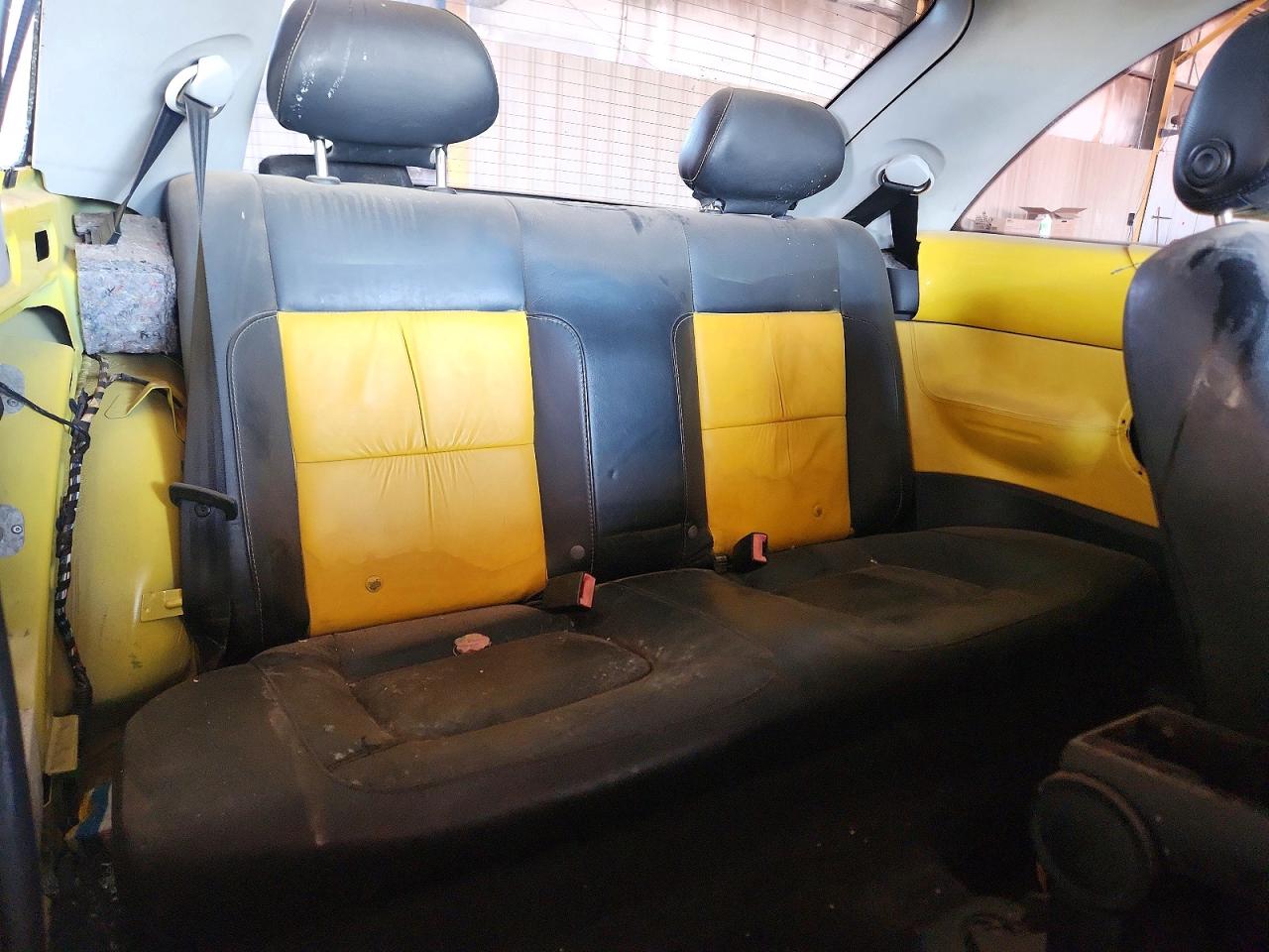 2002 VOLKSWAGEN BEETLE