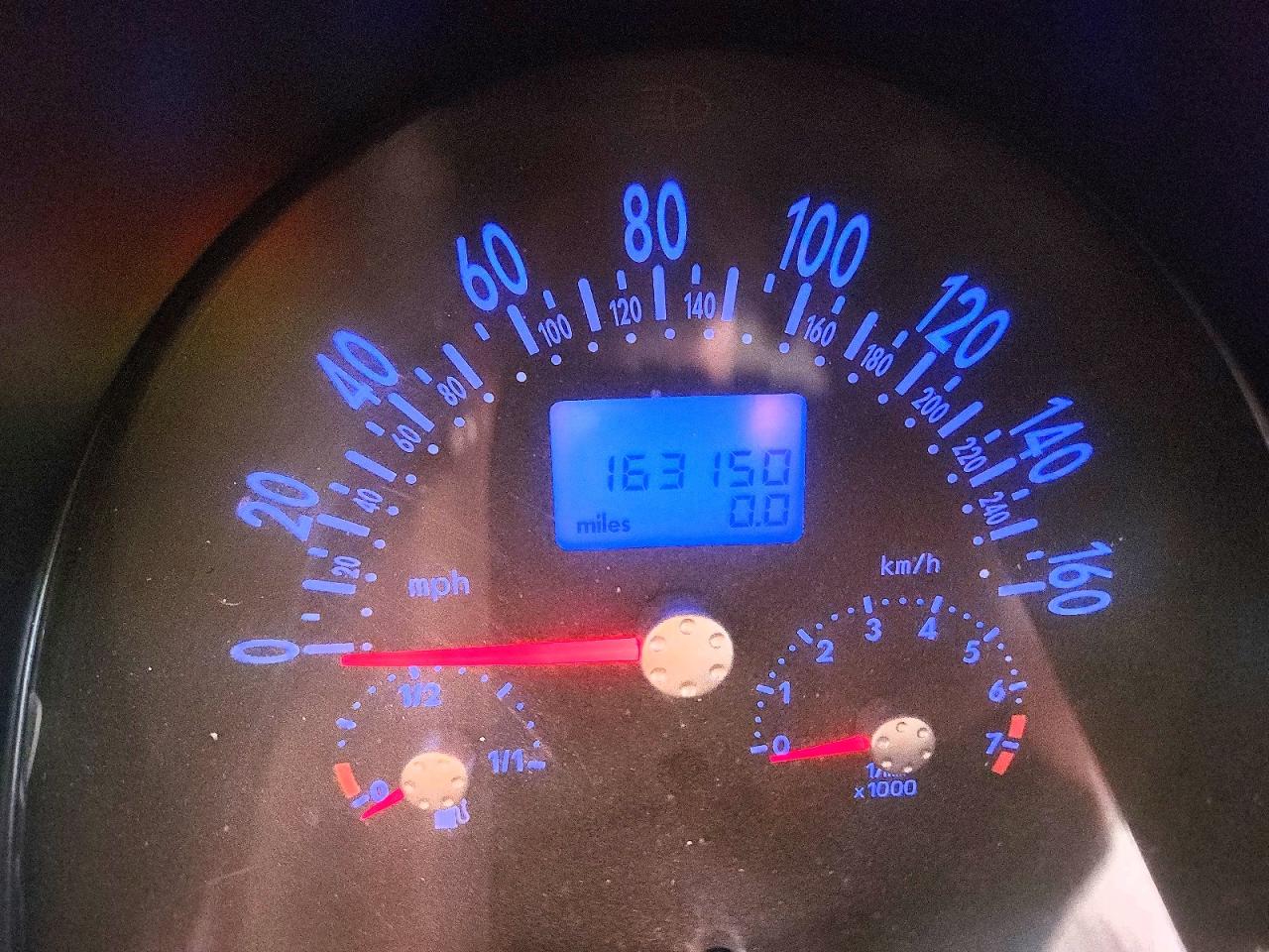 2002 VOLKSWAGEN BEETLE