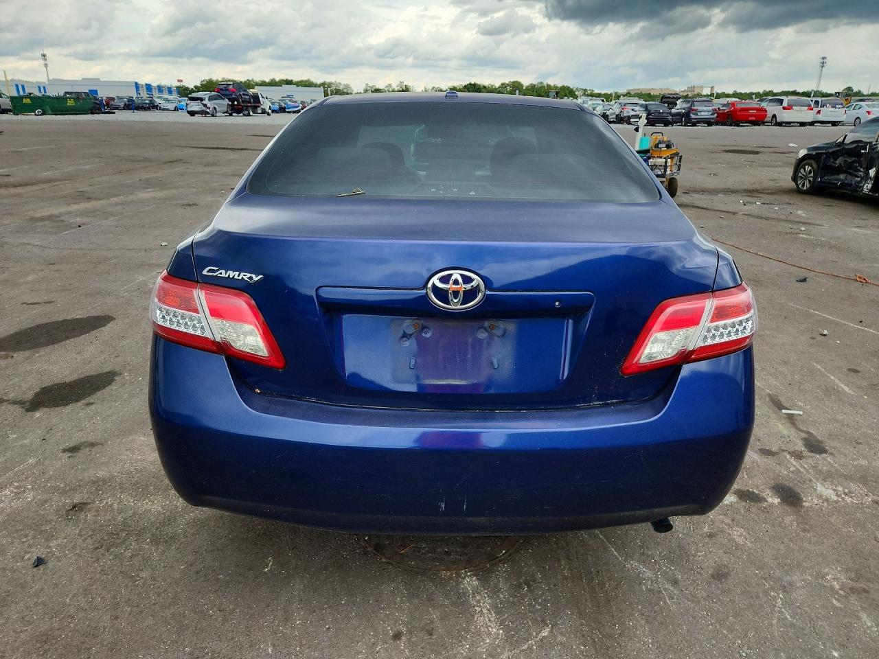 2010 TOYOTA CAMRY