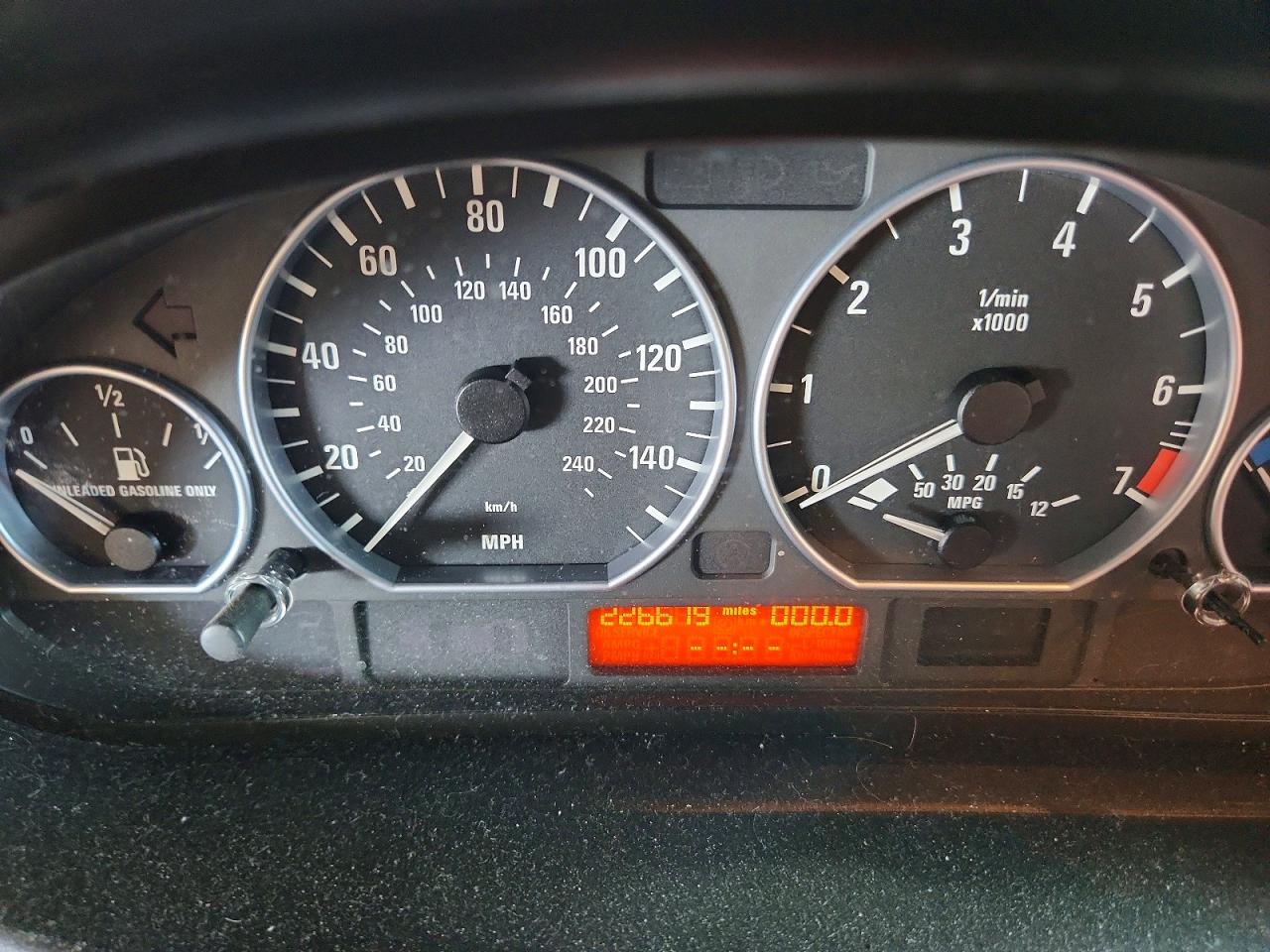 2002 BMW 3 SERIES