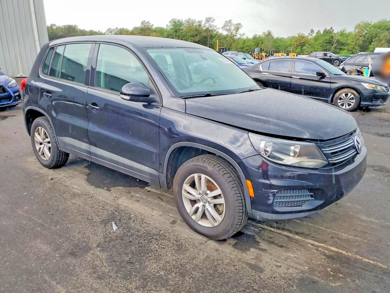 2013 VOLKSWAGEN TIGUAN