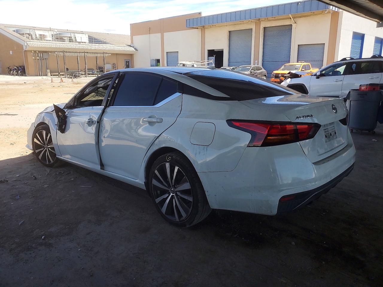 2021 NISSAN ALTIMA