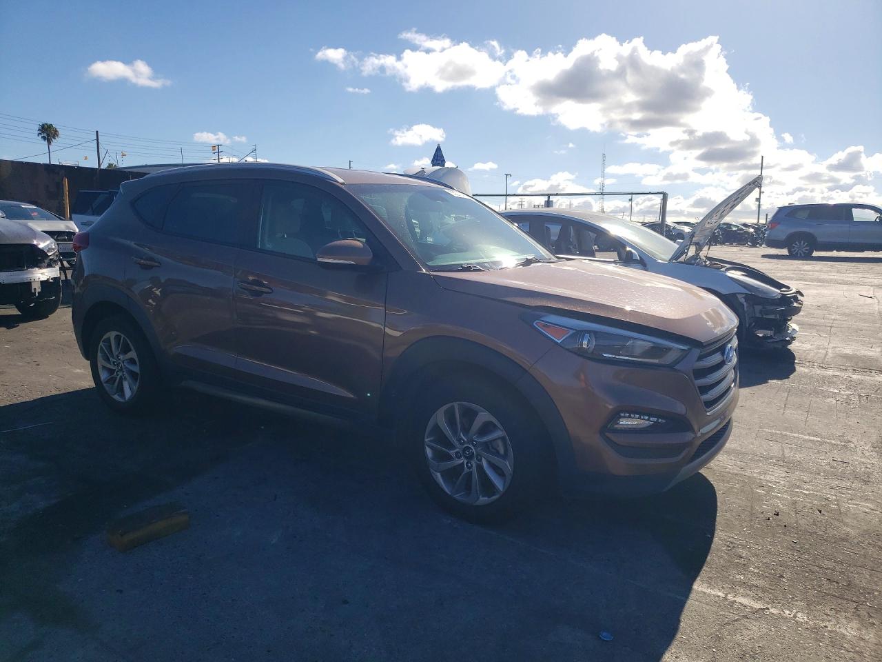 2016 HYUNDAI TUCSON