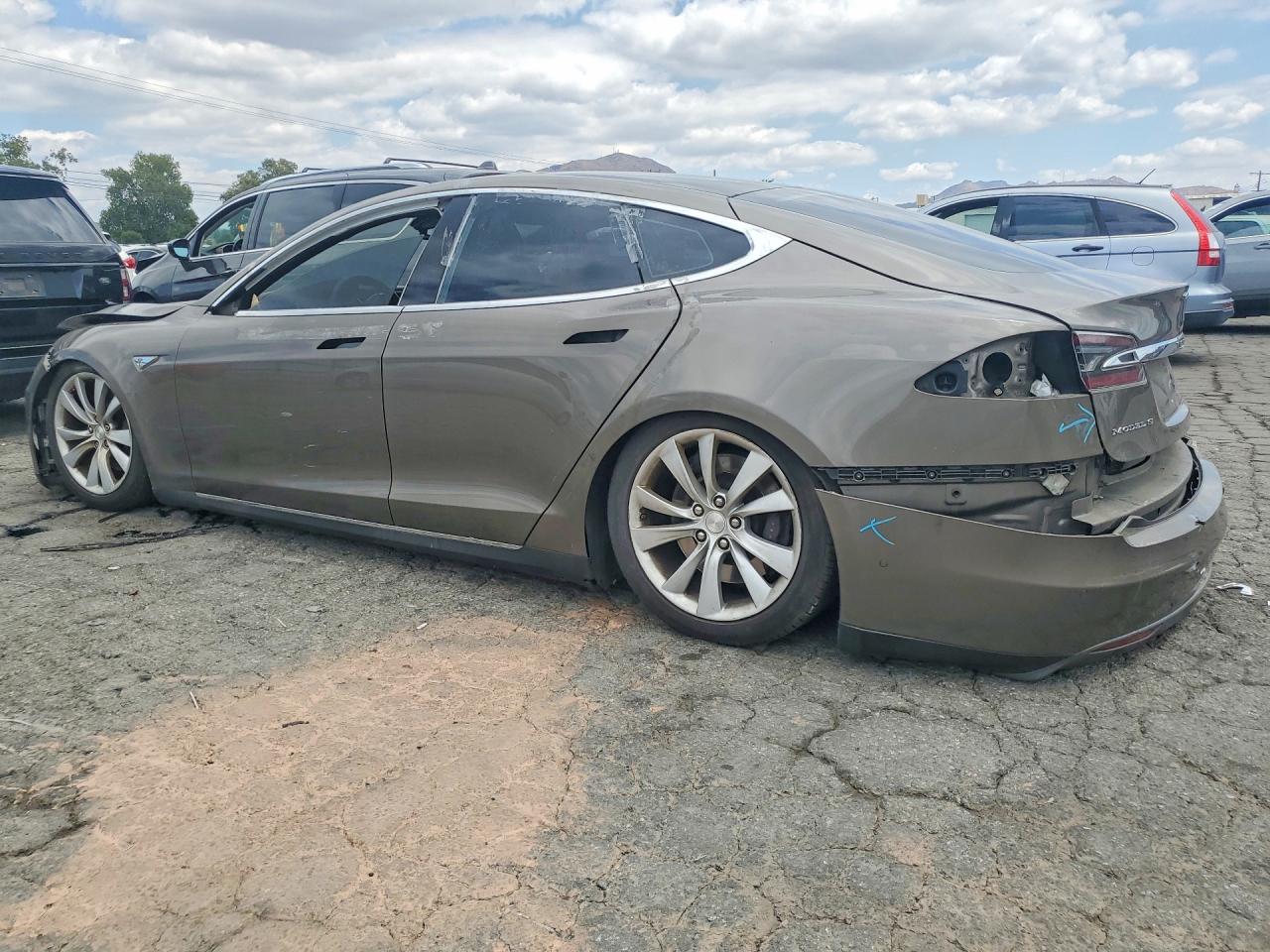2016 TESLA MODEL S
